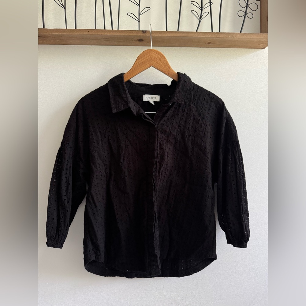 EVEREVE woman’s button up blouse